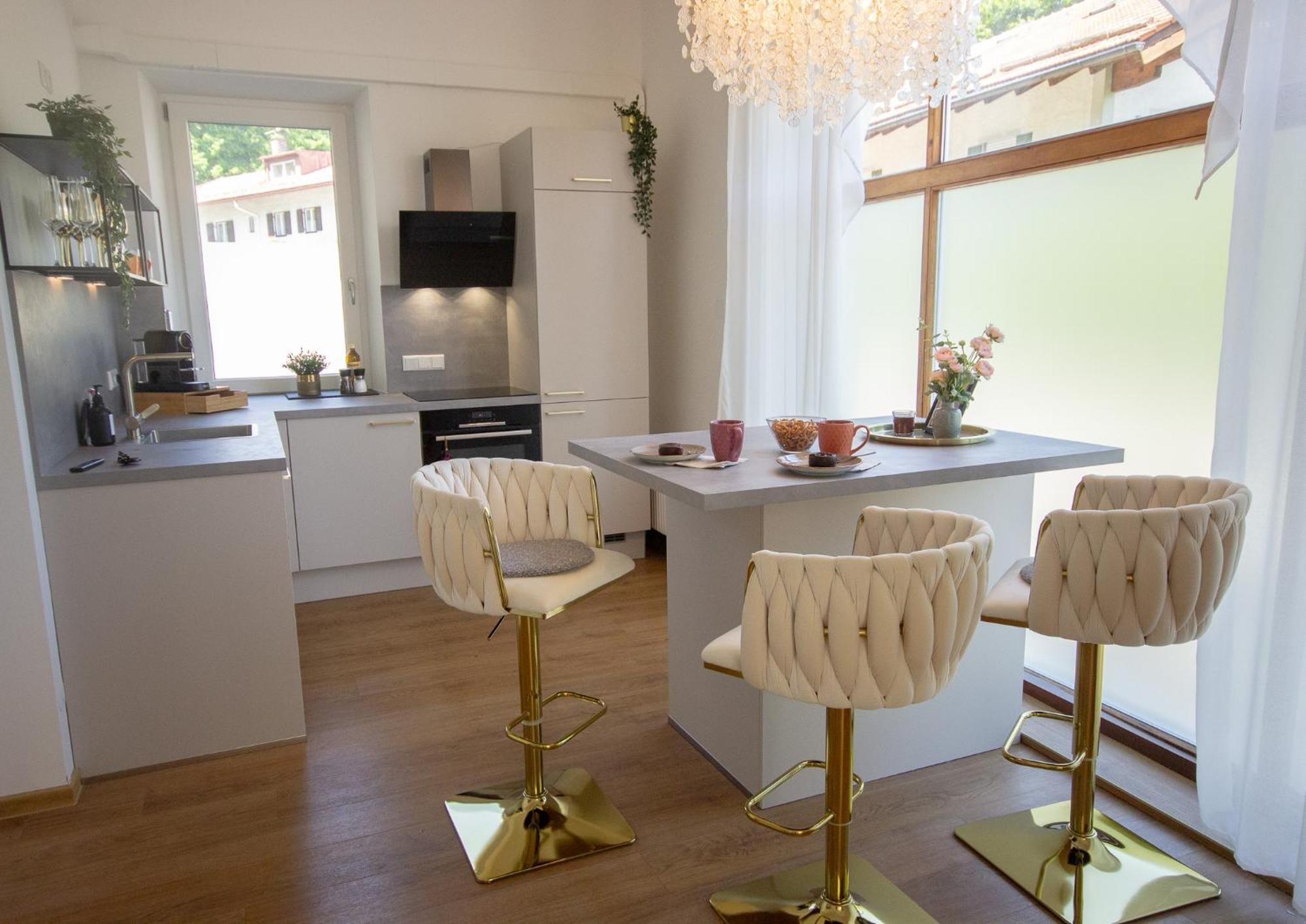 Liebelei Miesbach - Boutique-Apartment Mit Terrasse Im Zentrum Экстерьер фото
